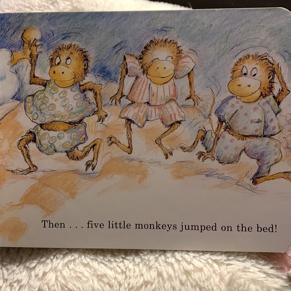 🧚‍♀️3/$12🧚‍♀️Board books Dora and monkies - Picture 4 of 6